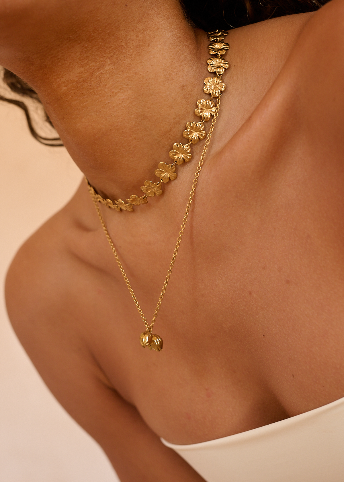AGUA DE COCO NECKLACE