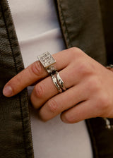 THE FRONTIER RING PLATA