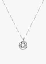 Q / PLATA  THE IDENTITY