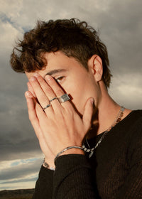 THE FRONTIER RING PLATA