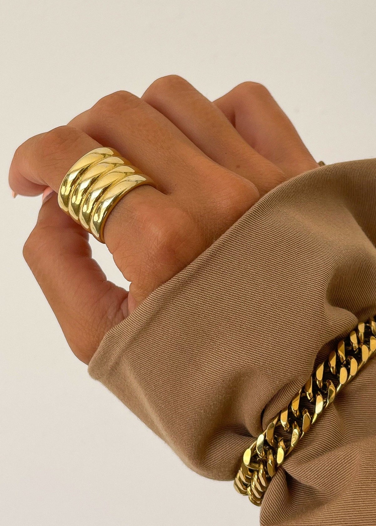 QUADRUPLE RING